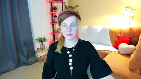 Alice online show from April 27, 3:53 pm