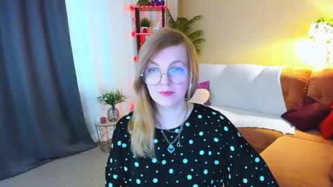 Alice online show from April 23, 9:39 am