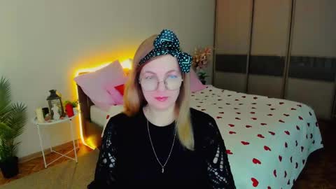 Alice online show from April 24, 12:41 pm