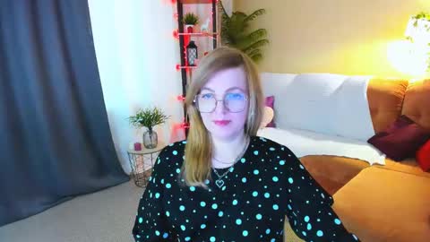 Alice online show from April 23, 12:29 pm