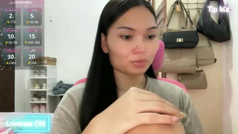 yrdrmgrl_jennie26 online show from April 1, 8:04 am