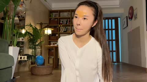 lili online show from November 16, 3:12 pm