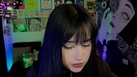    rawr   Anne Independent model      online show from November 9, 8:38 pm