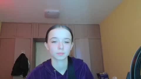 Yuliia online show from April 25, 8:39 am