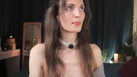 yulla dao online show from February 24, 5:00 pm