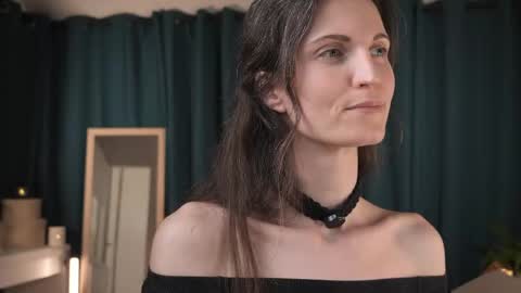 yulla dao online show from April 23, 4:20 pm