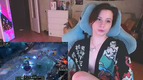 Kris online show from March 4, 7:43 pm