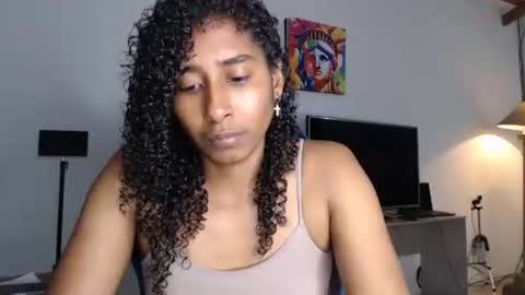 yumchocolate777 online show from March 10, 8:29 am