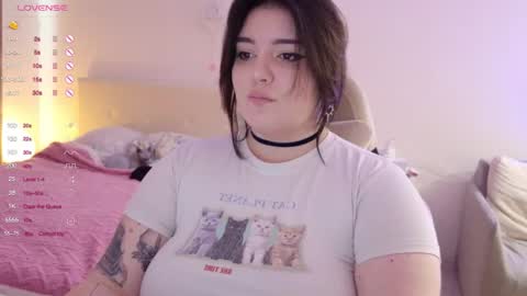 YumemiyaYumi online show from March 28, 2:05 pm