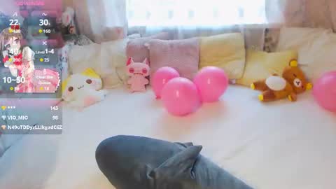 yuna_jin online show from June 13, 12:35 pm