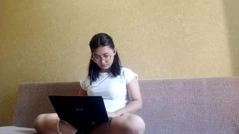 Yuna online show from November 6, 4:51 am