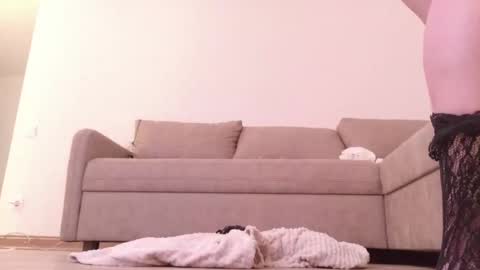 Hi My name Yuriko online show from December 20, 10:08 am