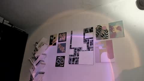 paola online show from April 27, 1:57 am