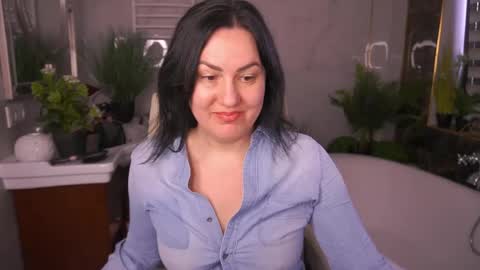 Zafiramoonn online show from April 28, 12:42 pm