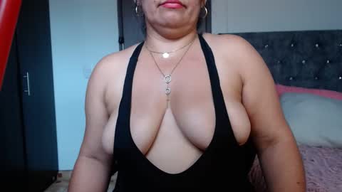 Snapshot of zahi_willx chatting on October 3, 6:35 pm Zahi ... wants to play with everyone...yessss online show from October 3, 6:35 pm