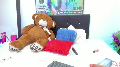 Snapshot of zahira_evans chatting on October 1, 7:30 pm Zahira online show from October 1, 7:30 pm
