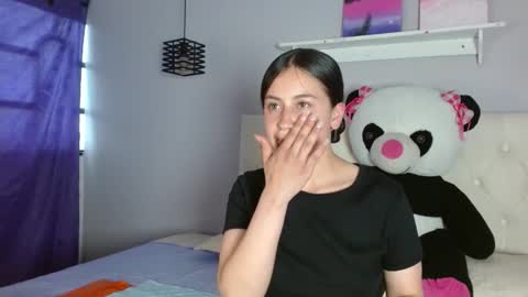 Zaida online show from December 3, 8:44 pm