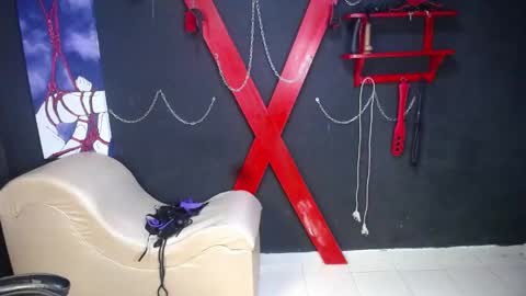 zalommee online show from April 23, 1:46 pm