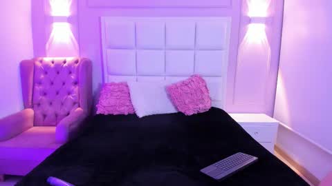 zammyrossee online show from February 9, 3:31 am