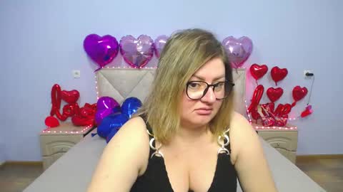 Snapshot of zannadreil chatting on March 4, 7:11 pm zannadreil online show from March 4, 7:11 pm