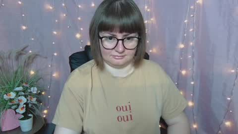 zannadreil online show from April 20, 6:44 pm