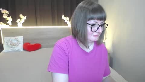 zannadreil online show from March 27, 7:47 pm