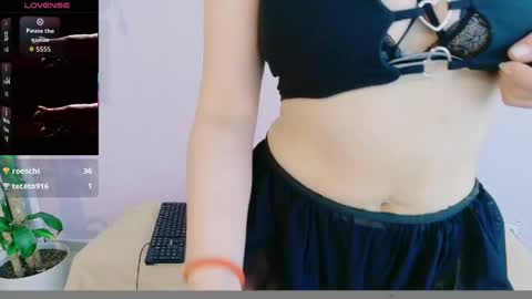zara_fire online show from June 5, 8:59 pm