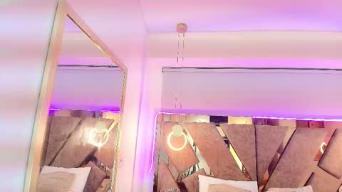 Zarah Andrews online show from December 18, 12:21 pm