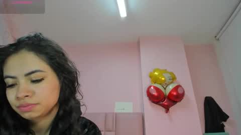 Snapshot of zarah_torres chatting on October 8, 11:20 pm Zarah online show from October 8, 11:20 pm