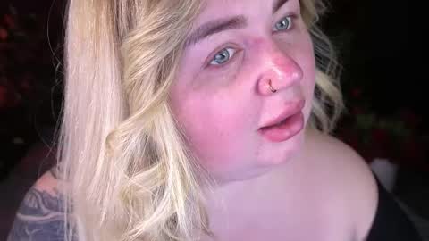 Lola online show from April 22, 2:52 am