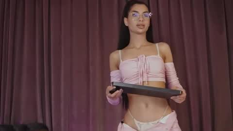 zariaavera online show from April 26, 8:39 pm