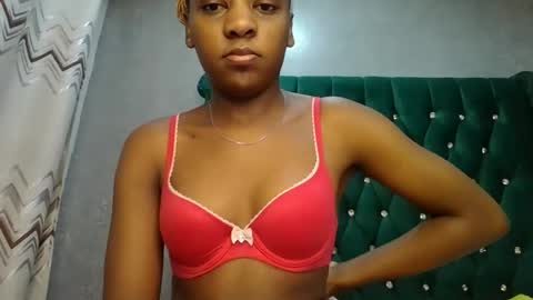 zariah online show from April 26, 8:39 pm