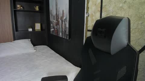 Zarina Waynne online show from March 30, 5:23 pm