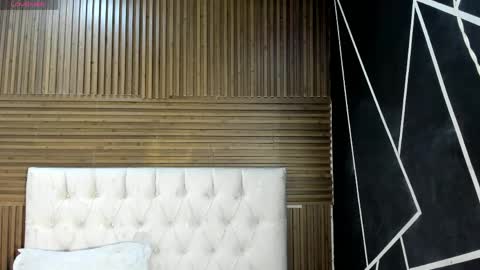 Zarina Waynne online show from April 25, 1:14 pm