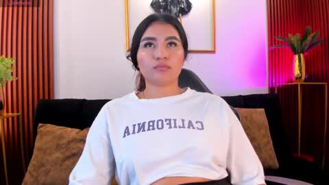 Snapshot of zayda_ chatting on October 6, 8:57 pm Zayda online show from October 6, 8:57 pm