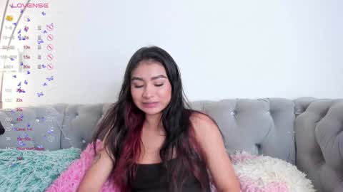 Snapshot of zayda_ chatting on December 13, 7:21 pm Zayda online show from December 13, 7:21 pm