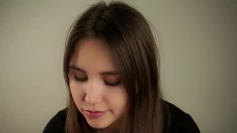 Emilia online show from September 28, 1:23 am