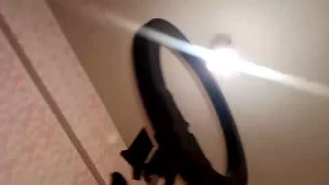 zeniabrossoit online show from April 4, 12:48 pm