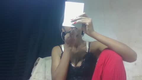 Snapshot of zeolineess chatting on October 18, 12:08 pm zeolineess online show from October 18, 12:08 pm