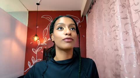 Zia Green online show from December 13, 10:45 pm