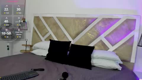 zia online show from April 27, 11:07 am