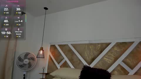 zia online show from April 10, 11:16 am