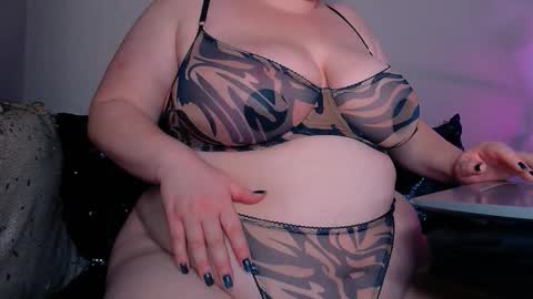 zinacorleone online show from February 8, 6:55 pm