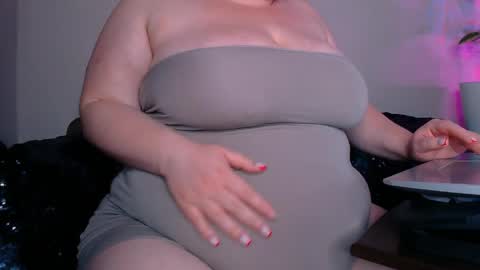 zinacorleone online show from April 24, 8:22 pm