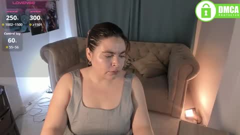 zoe_37 online show from February 21, 2:45 am