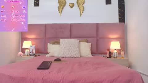 zoe_aitanaa online show from March 12, 3:26 pm