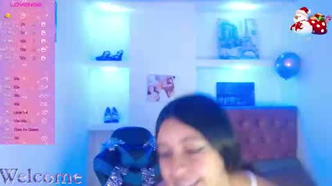 Snapshot of zoe_connor19 chatting on January 4, 9:41 pm Z O E online show from January 4, 9:41 pm