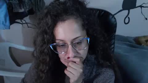 Zoe Koller online show from April 15, 1:33 pm