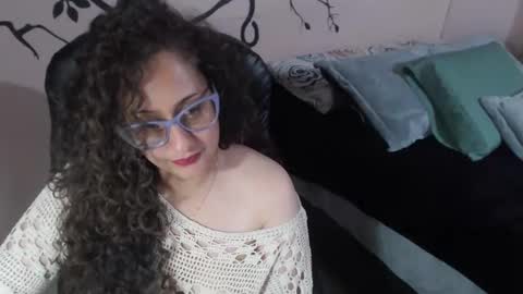 Zoe Koller online show from October 19, 12:45 am