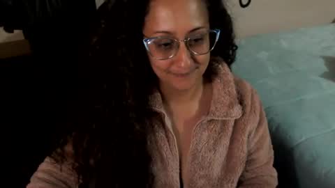 Zoe Koller online show from June 17, 2:24 am